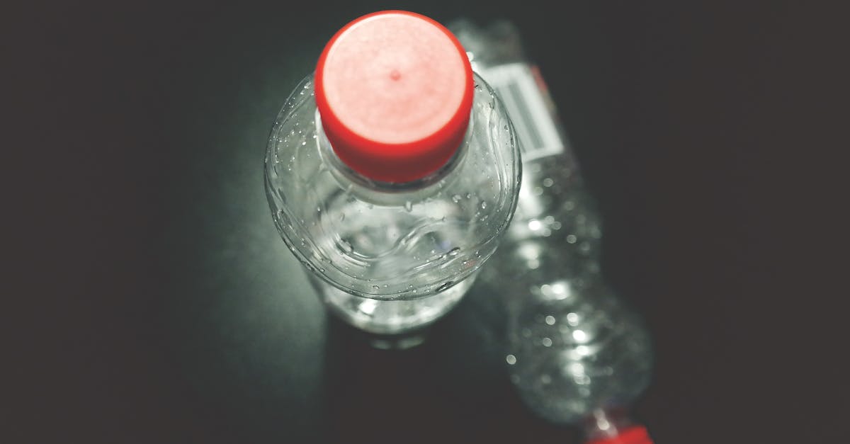 découvrez le monde fascinant des plastiques : de leur fabrication à leur impact environnemental. explorez les types de plastiques, leurs applications variées et les innovations pour un avenir durable.
